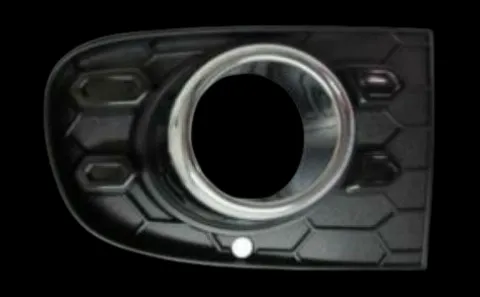 Grille calandre droite pour FIAT 500 phase 2 depuis 2015 > (modèle S), noire, profil chromé, trou antibrouillard, pare chocs avant, Neuve