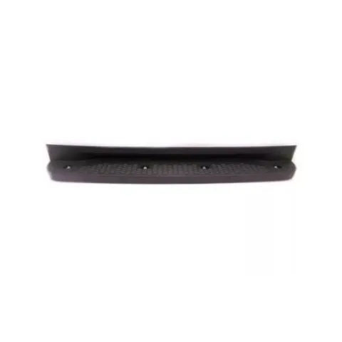 Marchepied arrière central pour IVECO DAILY depuis 2019, trou Park Assist (4 emplacements capteurs), Mod. HAUT, Neuf